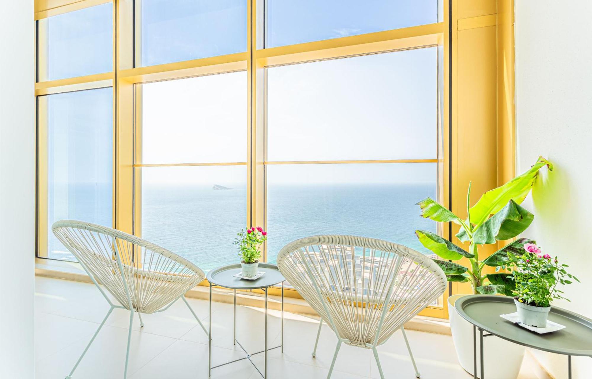Intempo By Holuxe - 272 - 27Th Floor Apartment เบนิดอร์ม ภายนอก รูปภาพ